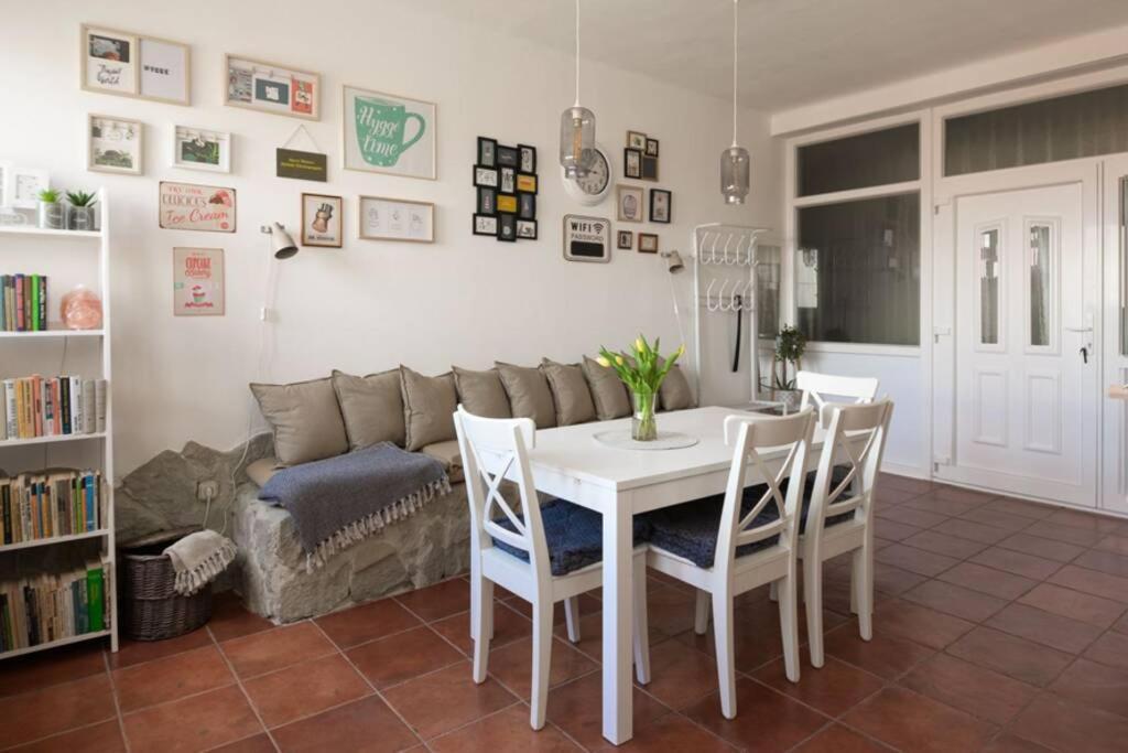 גיור Hygge Apartman מראה חיצוני תמונה